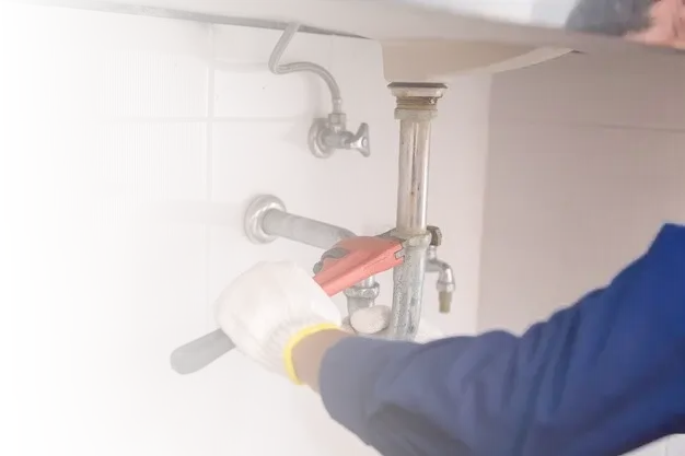 Reparación de fregadero en baño por fontanero profesional en Huelva